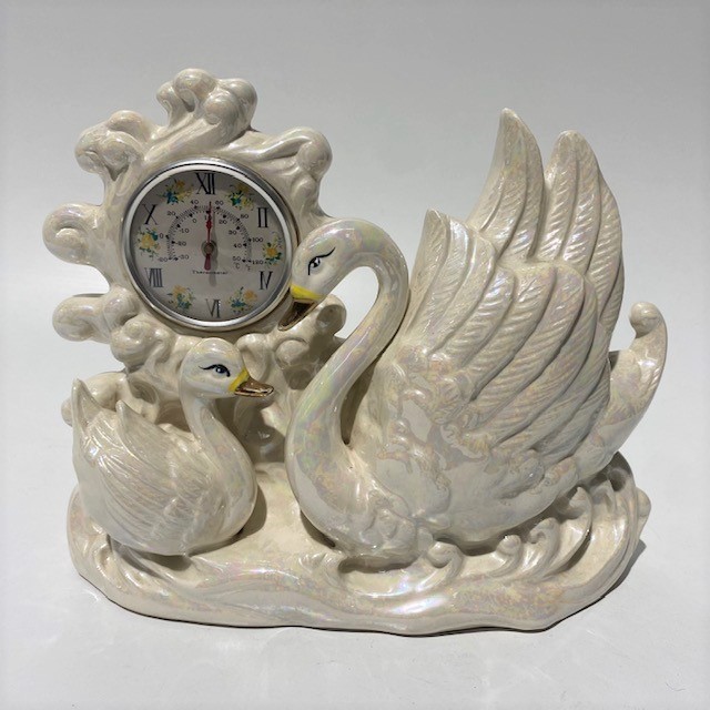 CLOCK, Mantel Clock - Lustreware Swans